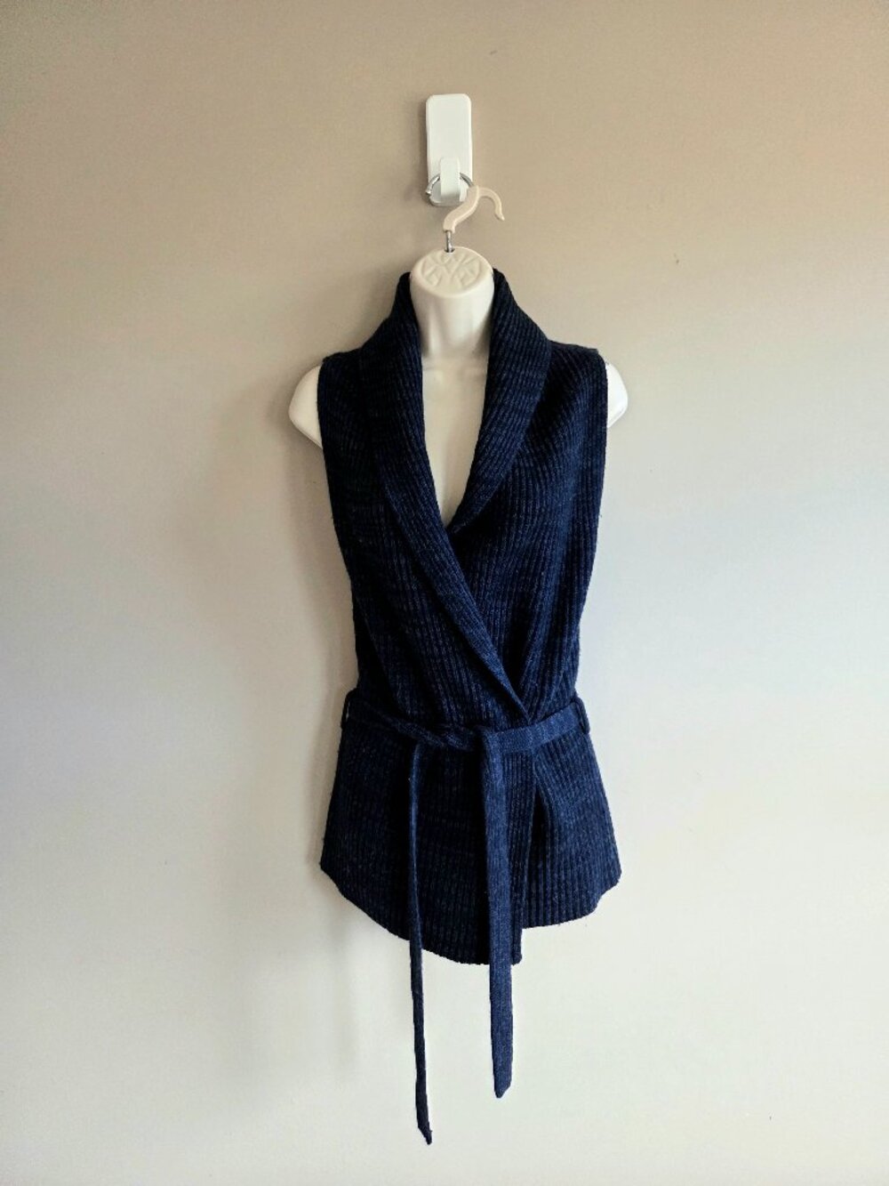 Banana Republic 100% Merino Wool Dark Navy Sleeveless Cardigan/West Belted